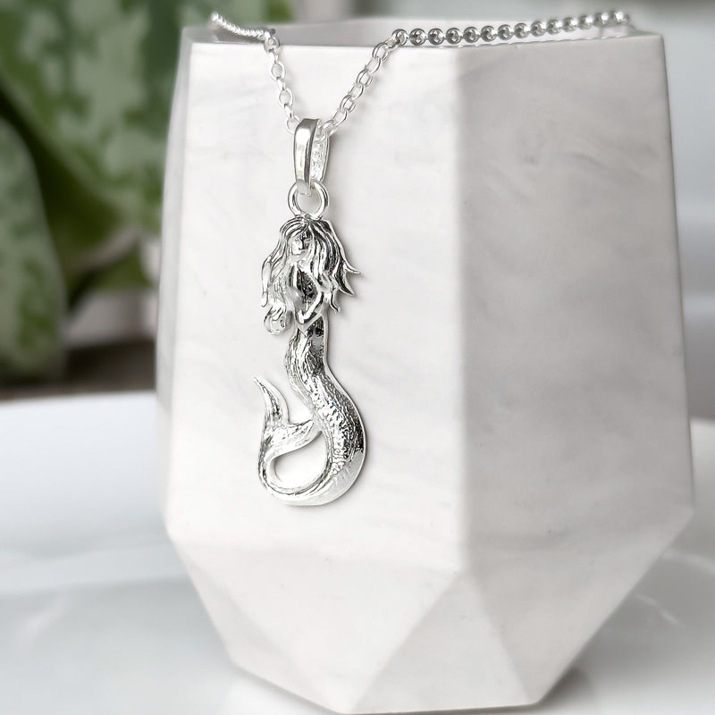 The Mermaid of Gob-ny-Ooyl - Silver Mermaid Necklace P1411