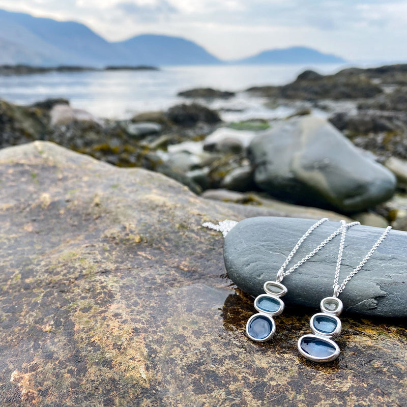 Sterling Silver Round Balance Pebble Necklace - Niarbyl EP493