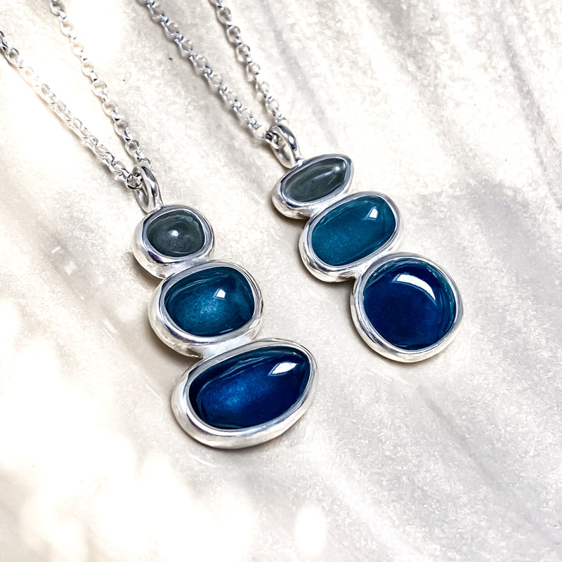 Sterling Silver Round Balance Pebble Necklace - Niarbyl EP493