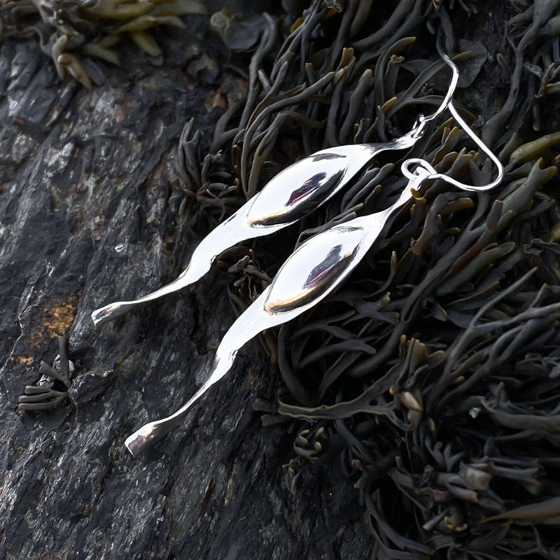 Contemporary Sterling Silver Seaweed Dangle Earrings E2017